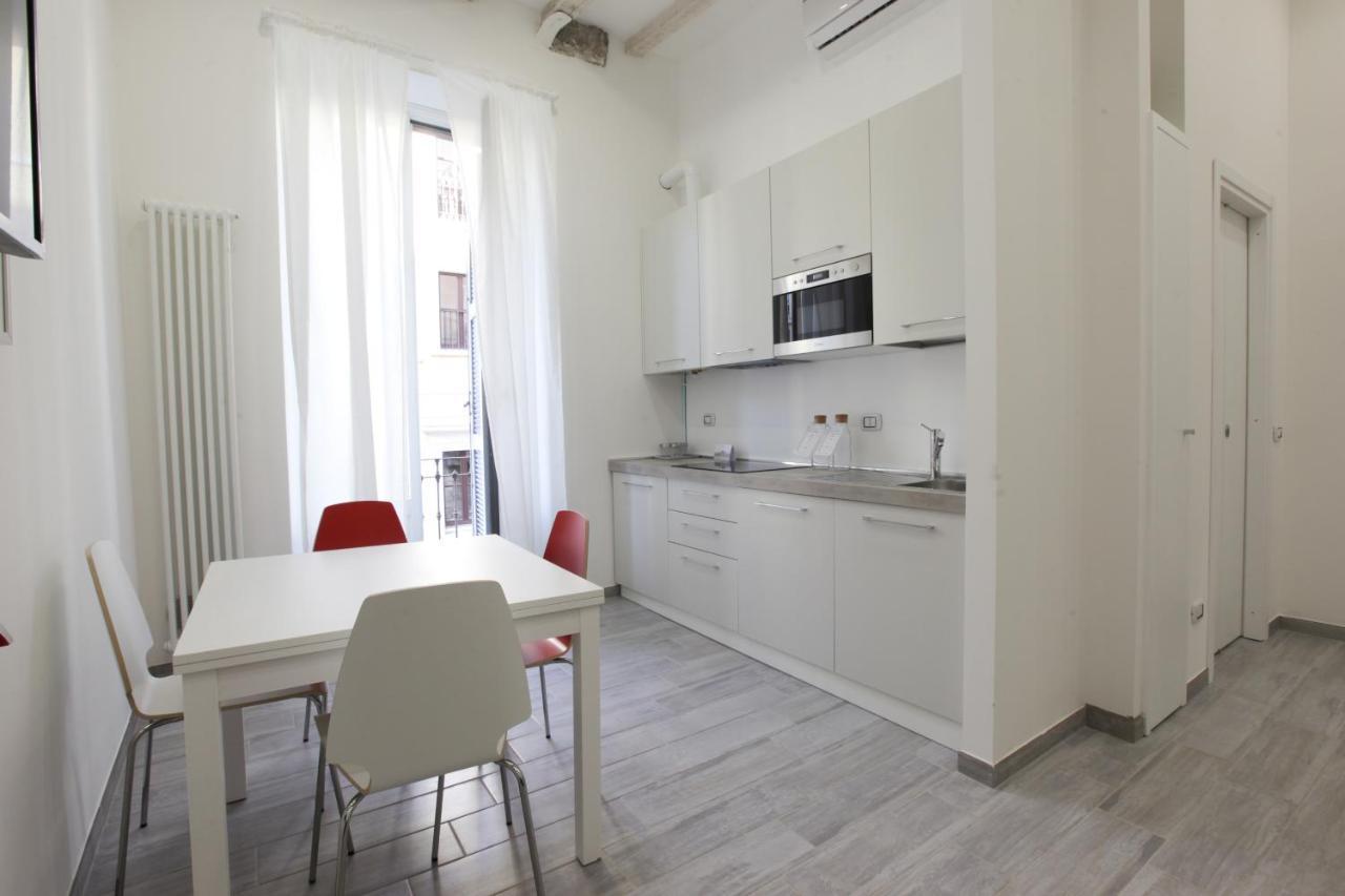 Amazing Apartment In City Center With Balcony Milan Exterior photo
