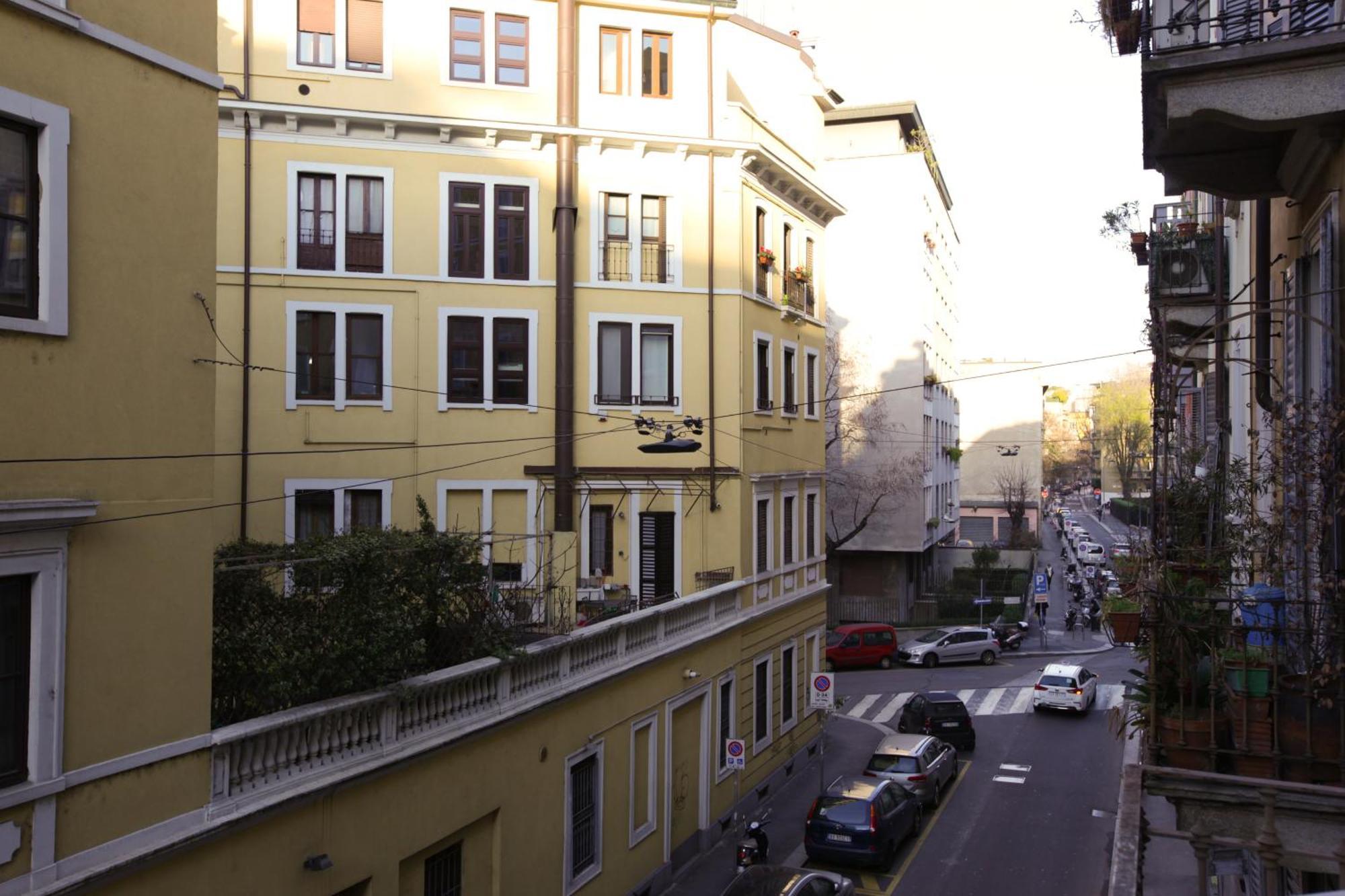 Amazing Apartment In City Center With Balcony Milan Exterior photo